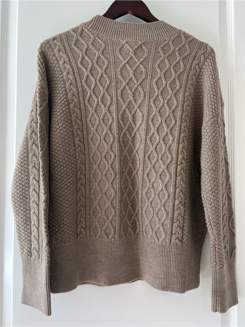 NWT Quince Australian Merino Wool Cable Knit Crewneck Sweater Tan Women's M - Picture 2 of 9